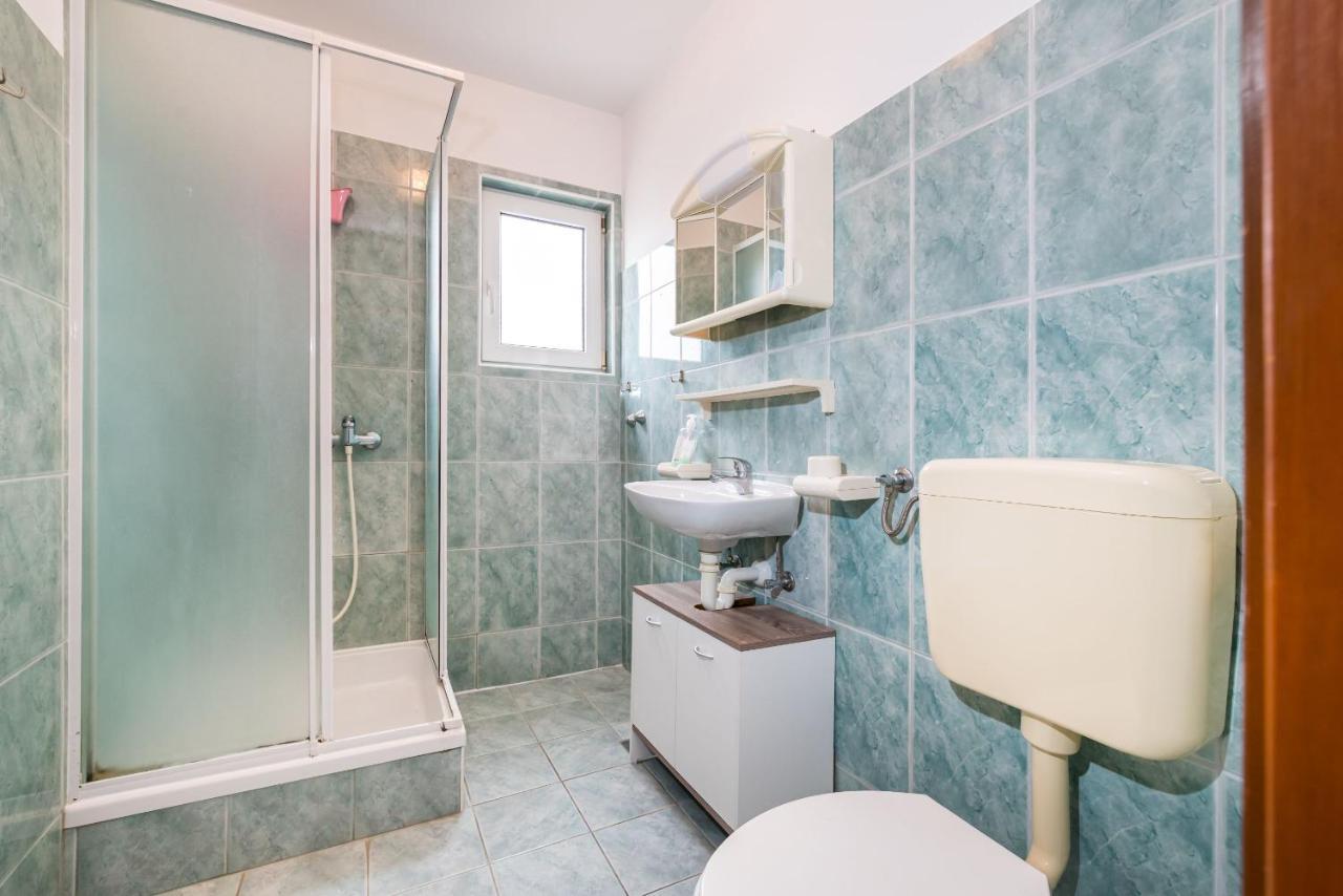 Nice Apartment Silvia Novalja Εξωτερικό φωτογραφία